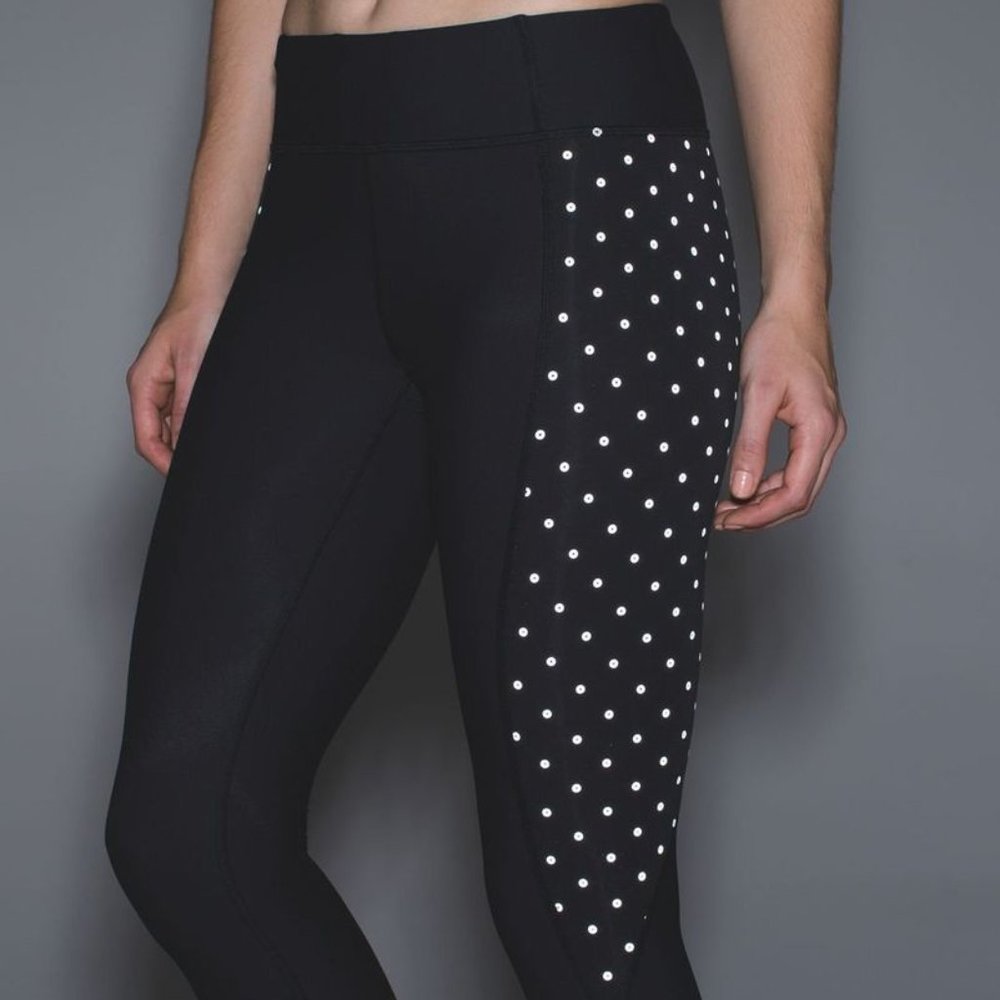 Lululemon Tight Stuff reflective running tights/leggings, size 12
